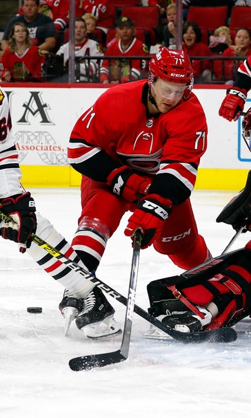 Mrazek, Hurricanes post 4-0 shutout of Chicago